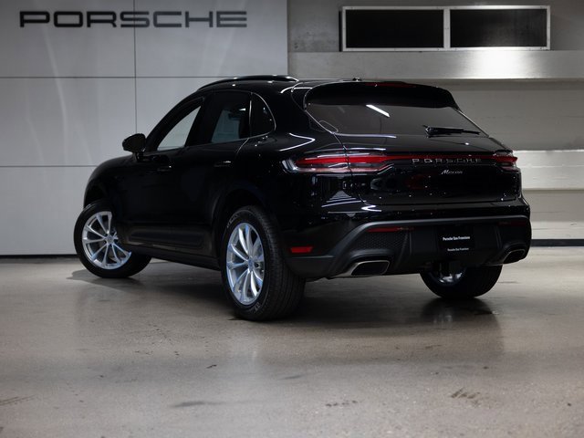 New 2026 Porsche Macan image 3