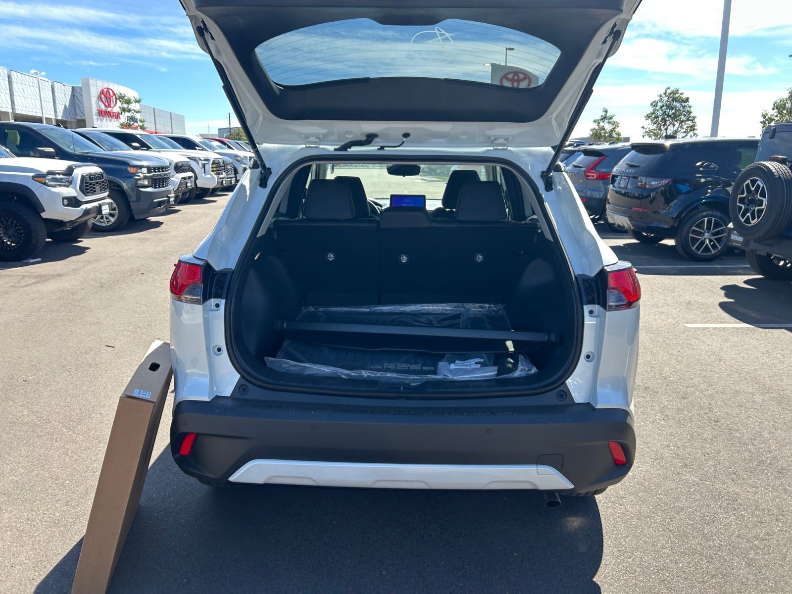 New 2026 Toyota Corolla Cross XLE AWD/4WD image 32