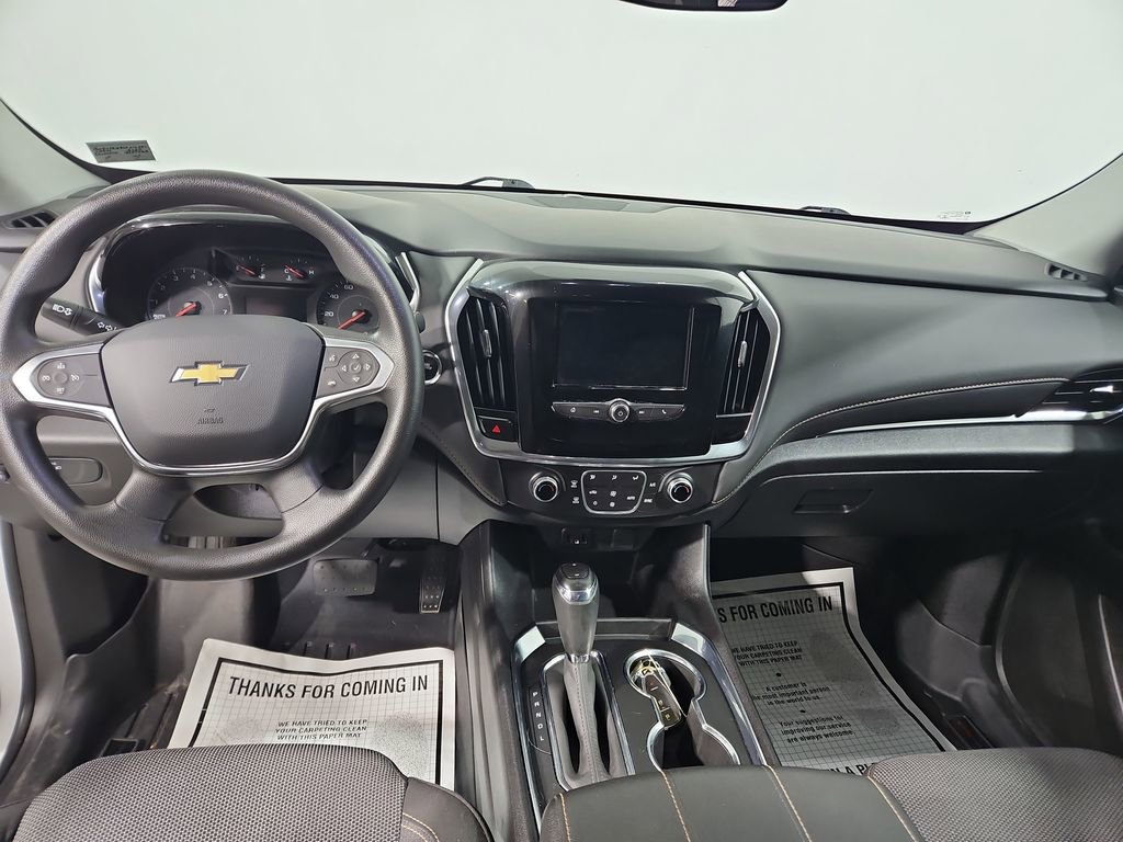 Used 2020 Chevrolet Traverse LS image 13