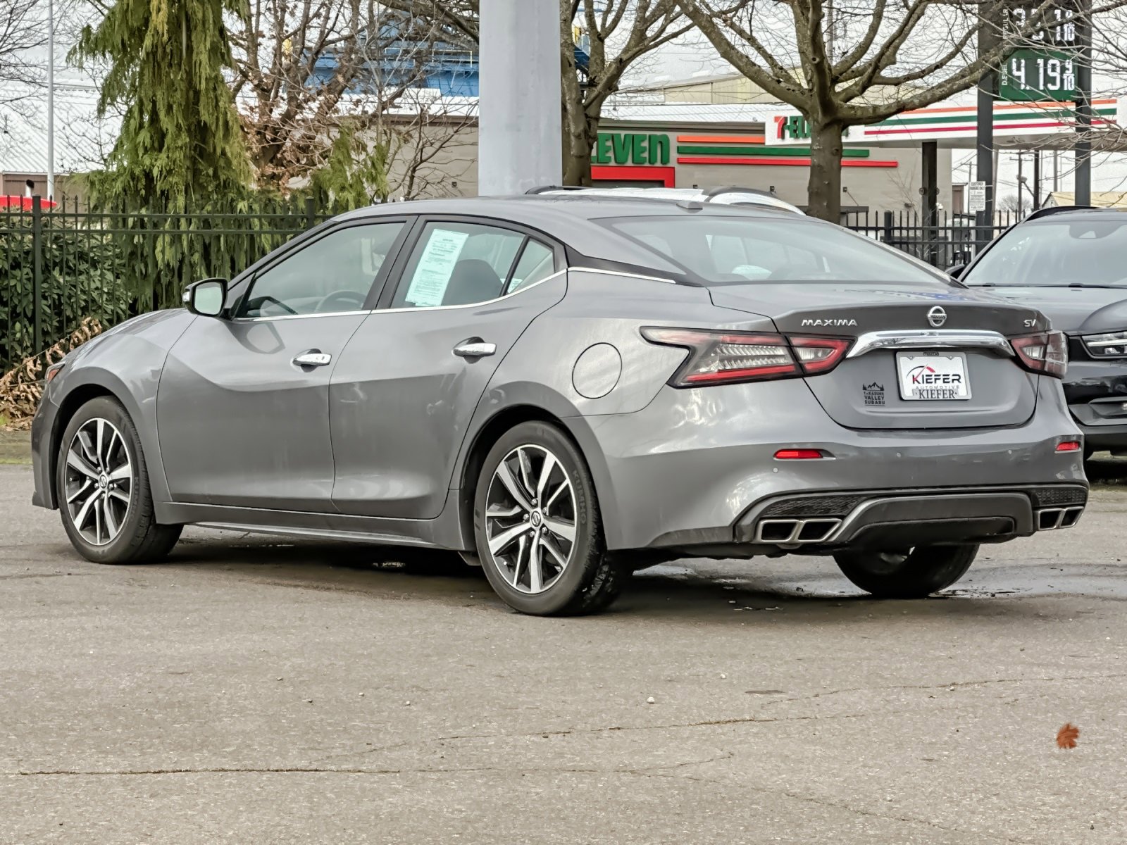 Used 2022 Nissan Maxima SV w/ Floor Mat Group image 6