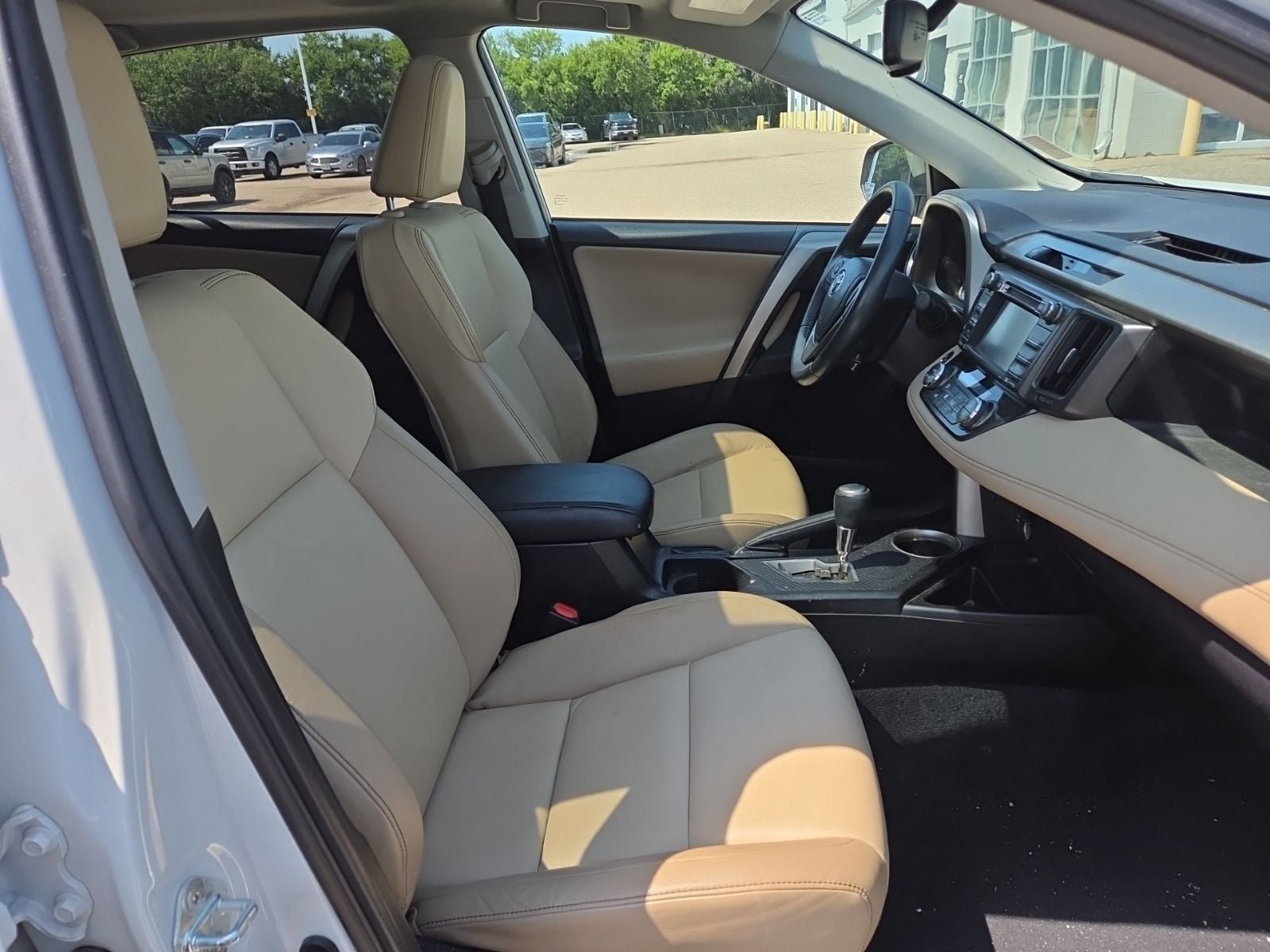 Used 2014 Toyota RAV4 Limited w/ Technology Package AWD/4WD image 11