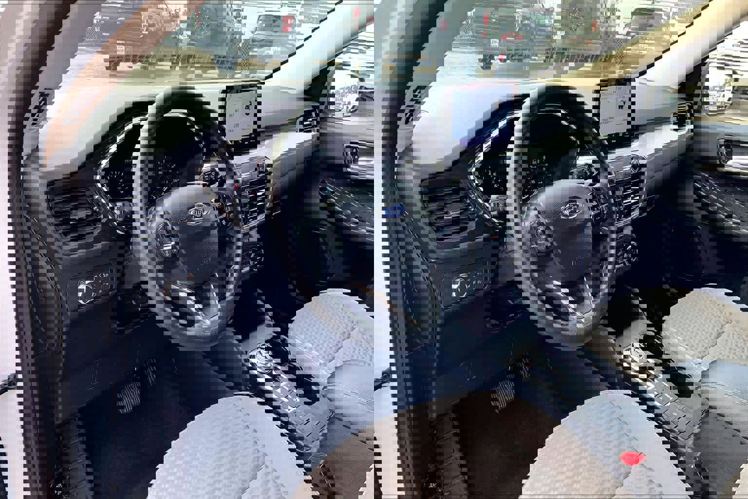 Used 2020 Ford Escape SE image 19