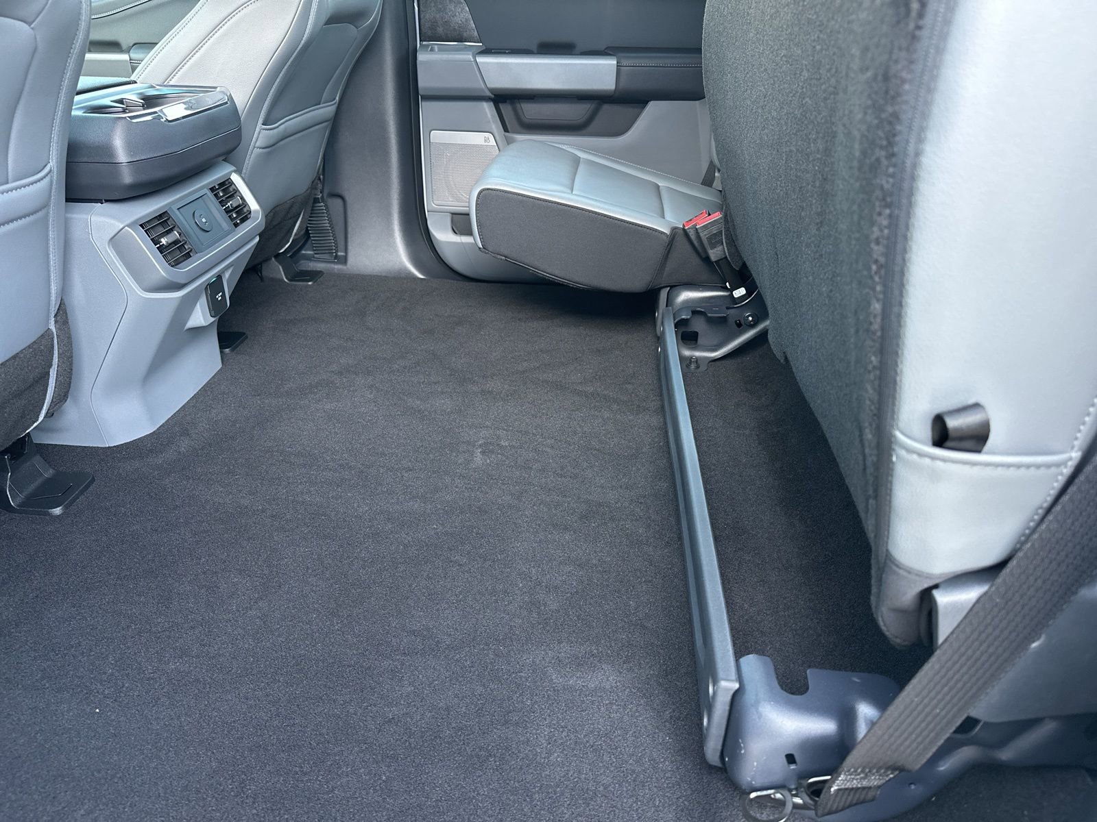 New 2025 Ford F150 Lightning Flash image 37