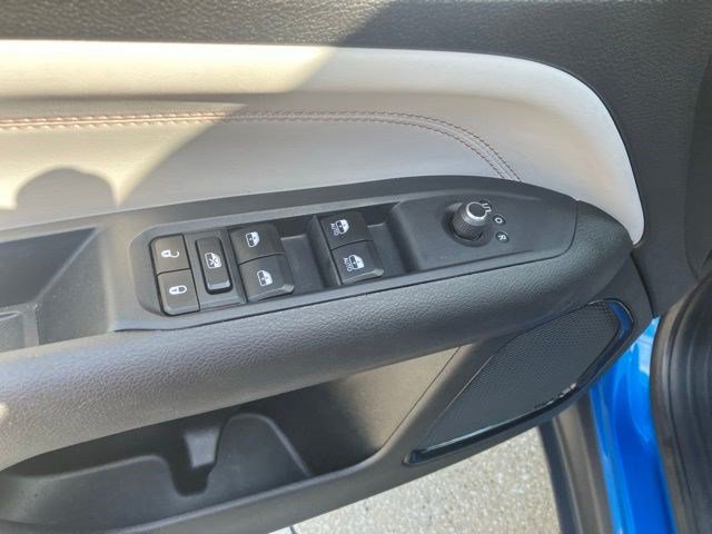 Certified 2025 Jeep Compass Limited AWD/4WD image 10