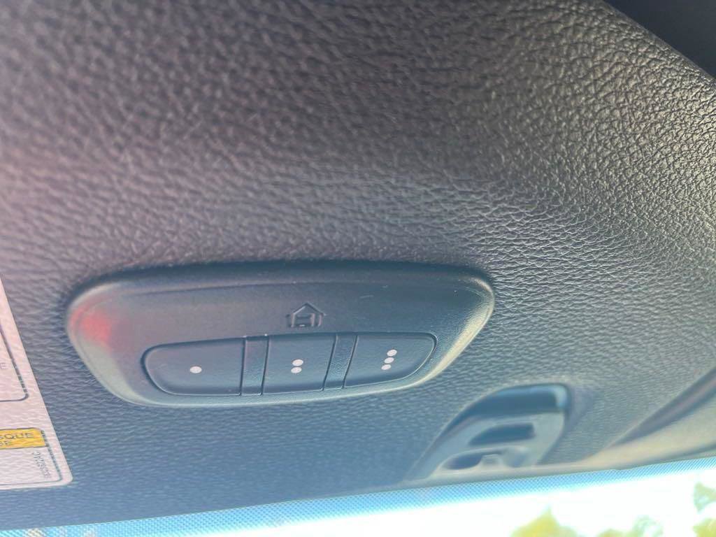 Used 2022 Jeep Wrangler Unlimited Rubicon w/ Steel Bumper Group image 15