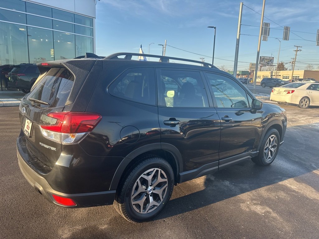 Certified 2023 Subaru Forester Premium image 6