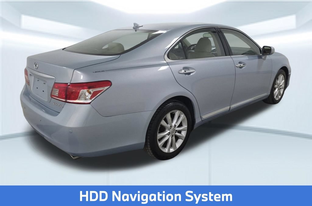 Used 2011 Lexus ES 350 w/ Preferred Accessory Package FWD image 2