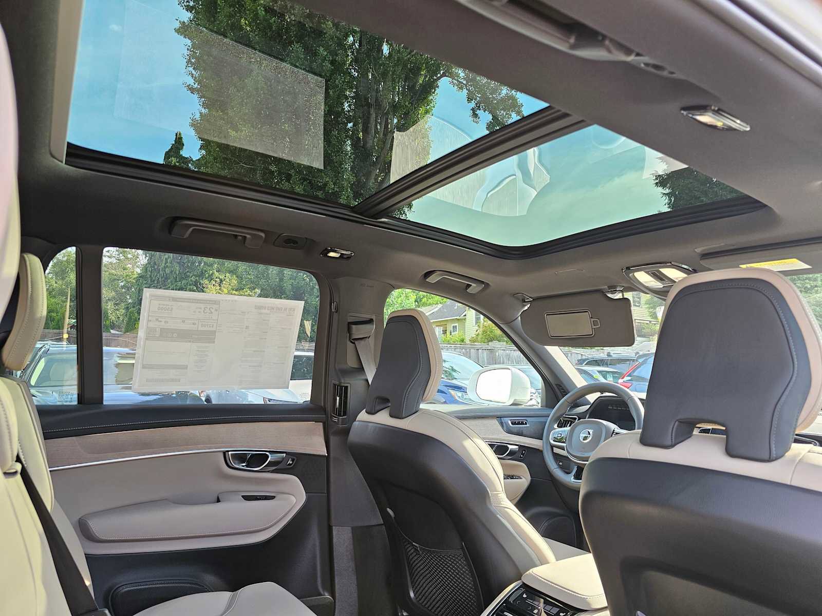 New 2026 Volvo XC90 B6 Plus w/ Protection Package Premier image 13
