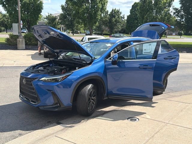 Used 2023 Lexus NX 250 FWD w/ Cold Area Package image 10