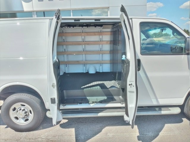 Used 2023 Chevrolet Express 2500 w/ Driver Convenience Package image 14