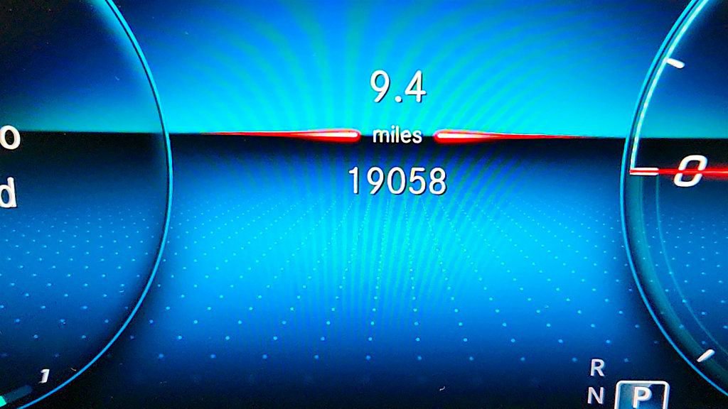 Used 2023 Mercedes-Benz EQB 250+ w/ Exclusive Package image 14