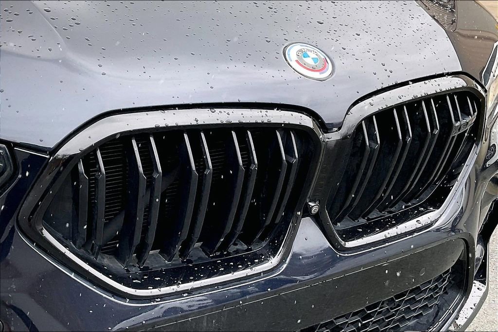 Used 2022 BMW X6 M Competition w/ Competition Package image 32