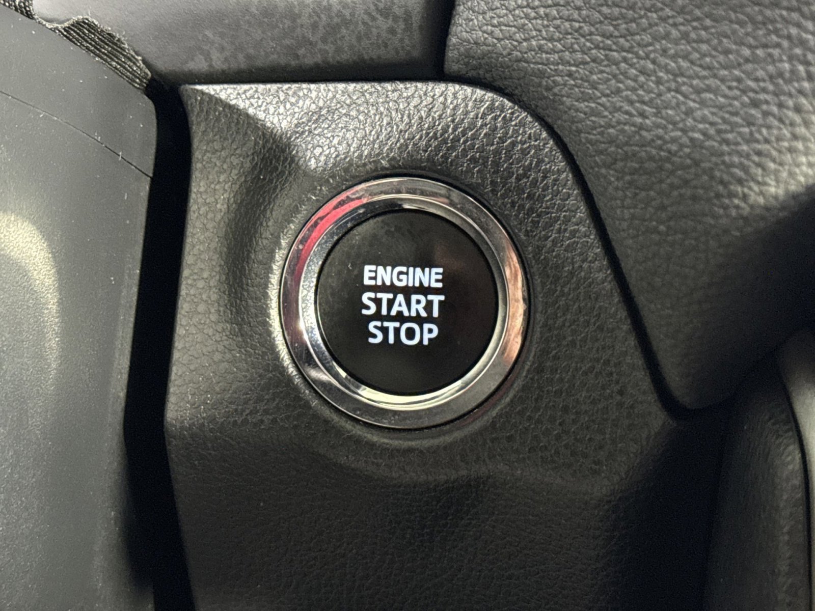 Used 2024 Toyota RAV4 XLE image 32