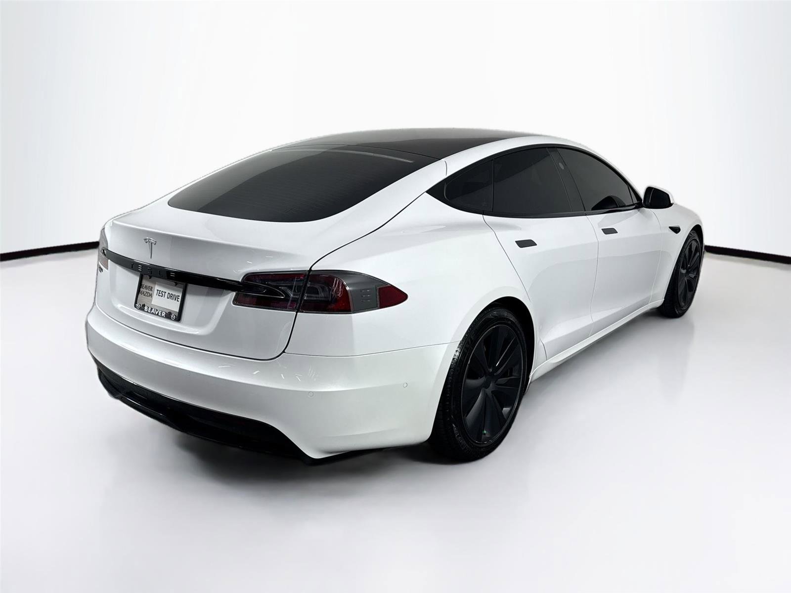 Used 2022 Tesla Model S image 12