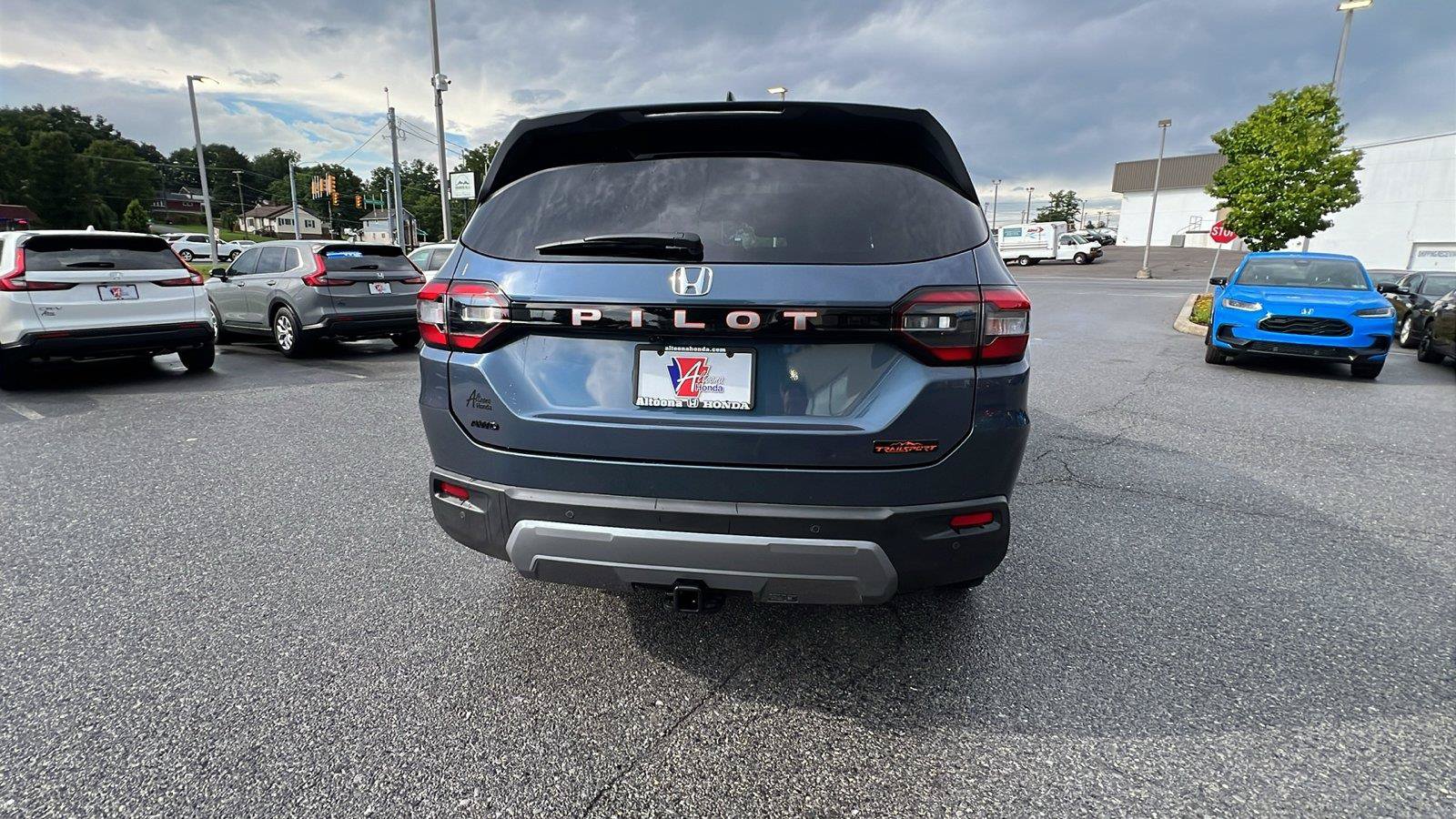 Used 2026 Honda Pilot TrailSport image 5