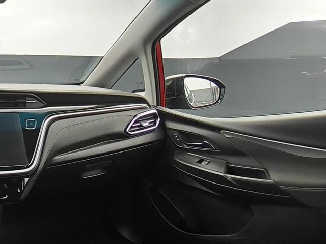 Used 2023 Chevrolet Bolt LT FWD image 25