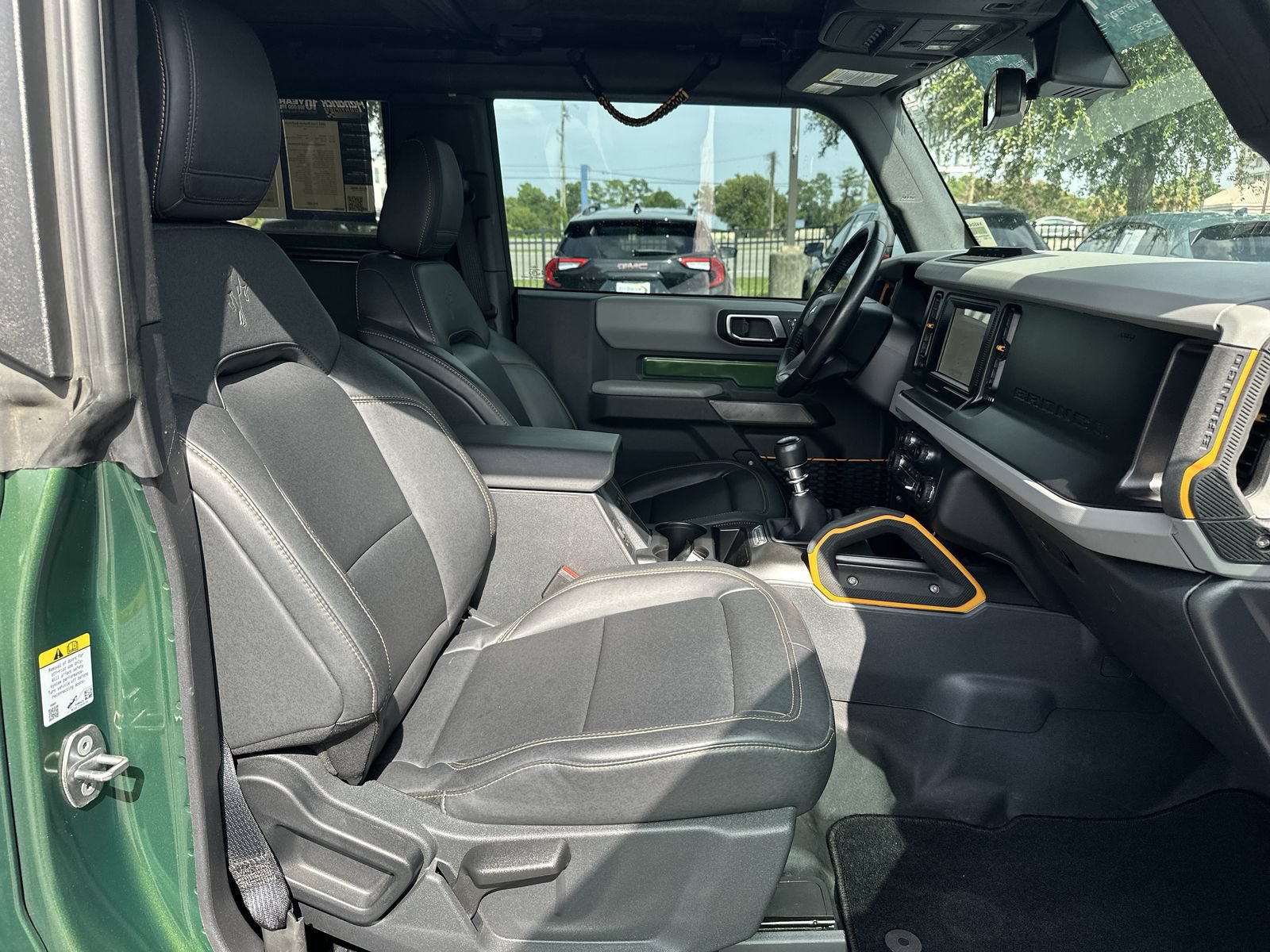 Used 2022 Ford Bronco Badlands w/ Sasquatch Package AWD/4WD image 22