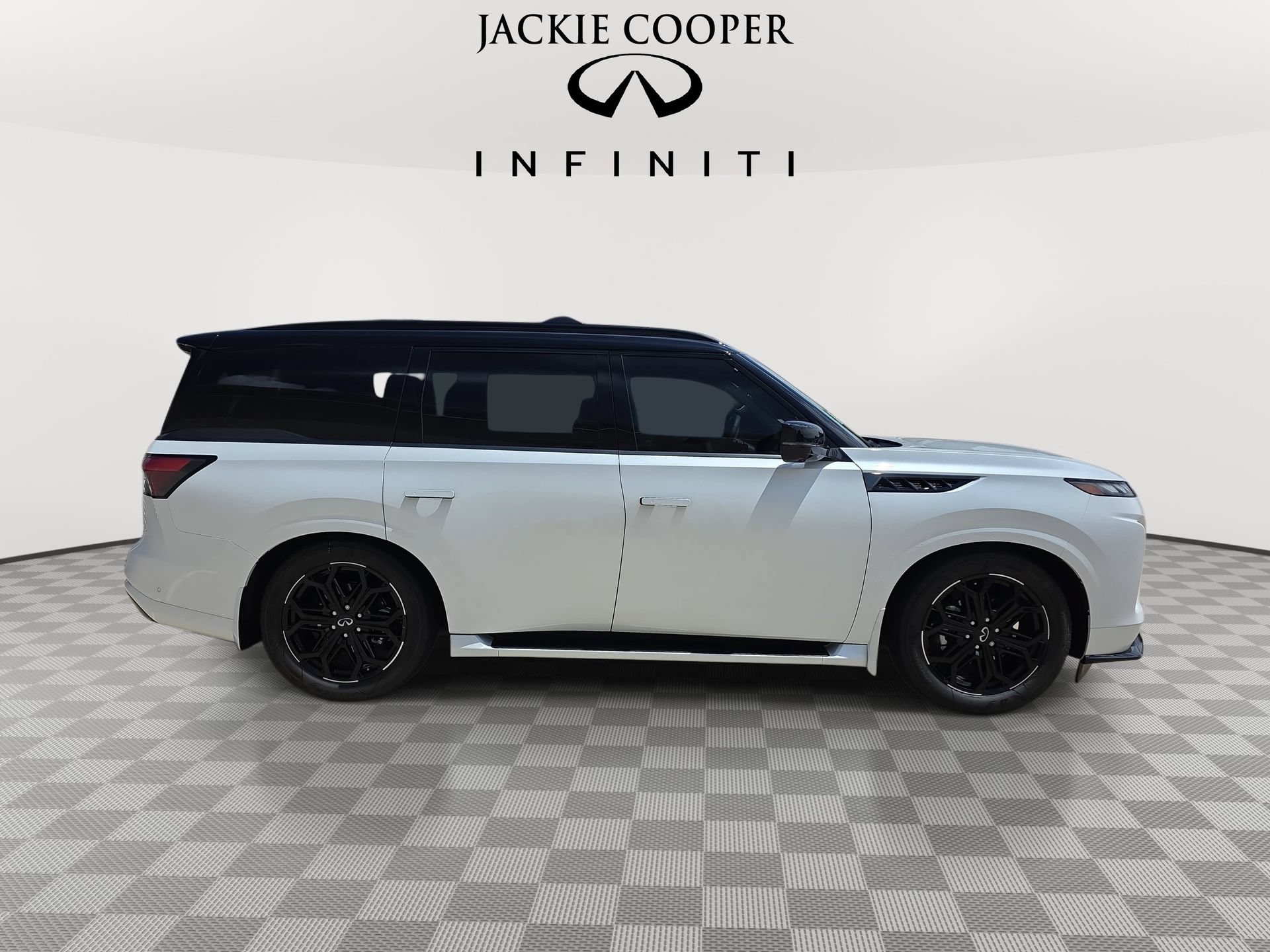 New 2026 INFINITI QX80 4WD w/ Sport Exterior Package image 4