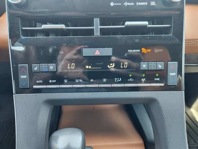 Certified 2020 Toyota Avalon Limited FWD image 18
