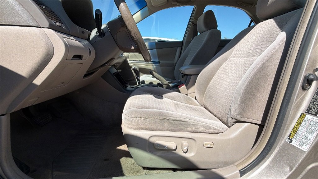 Used 2006 Toyota Camry LE image 12