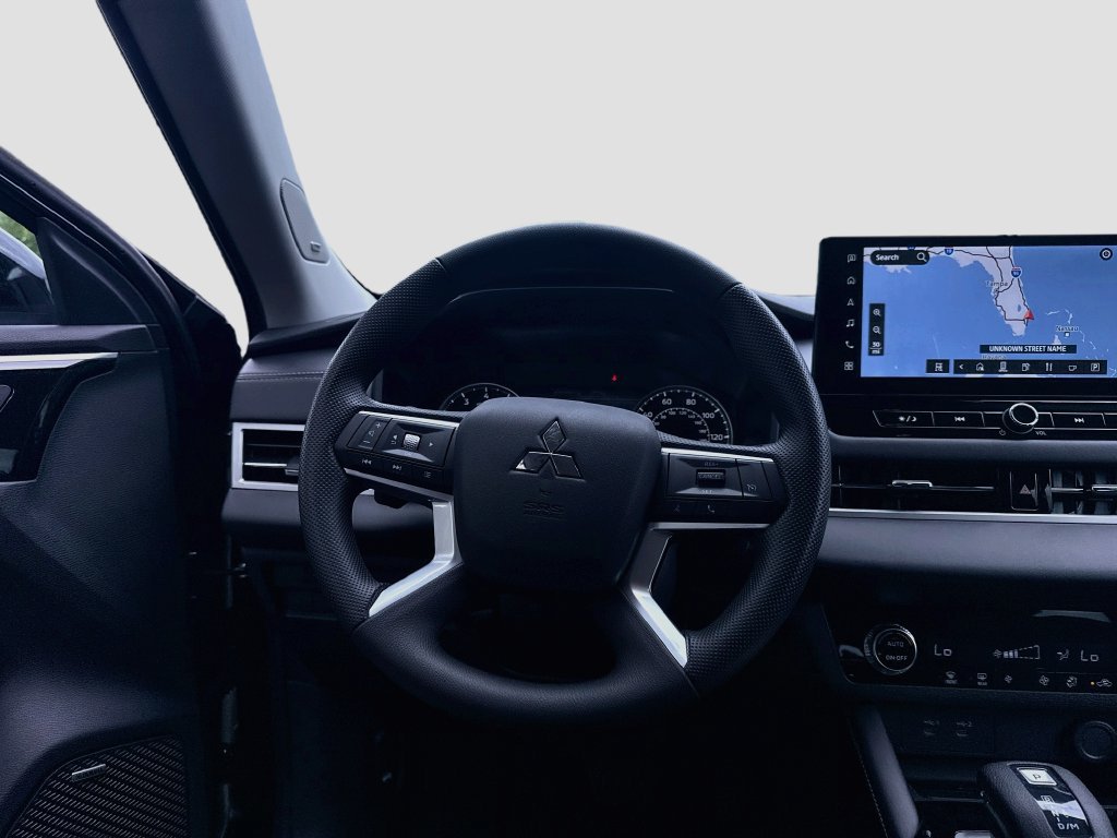 New 2026 Mitsubishi Outlander ES FWD image 23