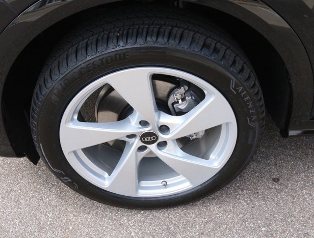 New 2025 Audi Q5 Premium Plus image 12