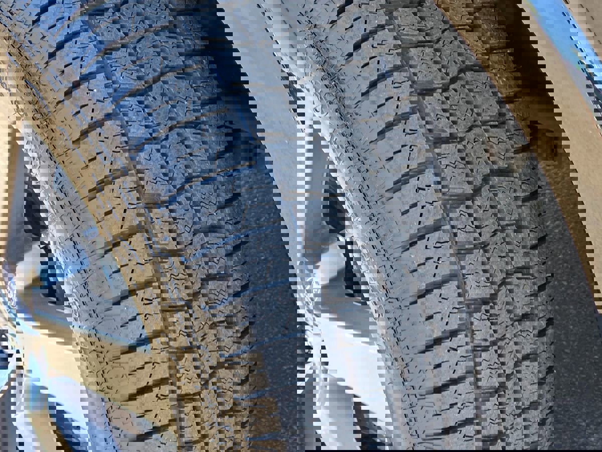 Used 2017 Ford F150 Lariat image 14