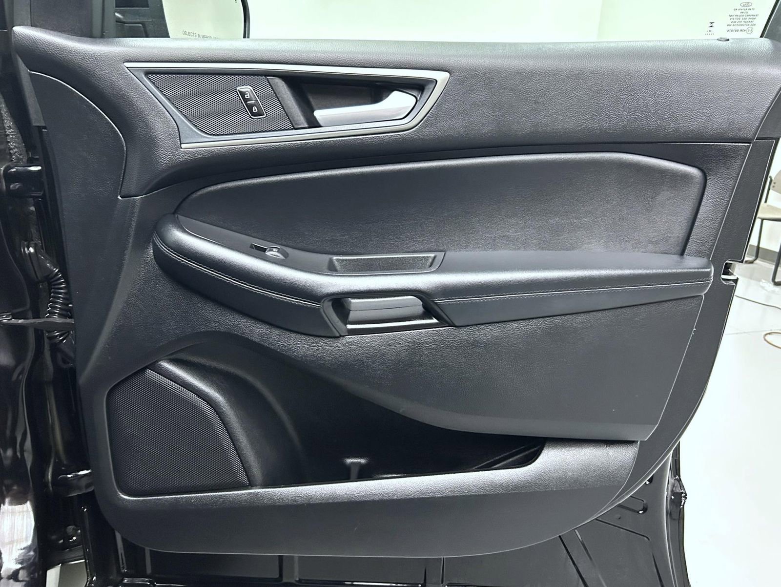 Used 2024 Ford Edge SEL image 16