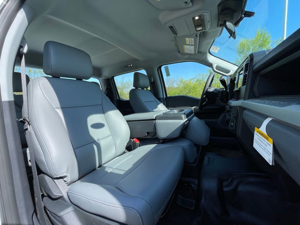 New 2026 Ford F350 XL w/ XL Off-Road Package AWD/4WD image 13