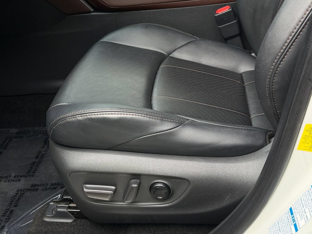Used 2021 Toyota Venza Limited w/ Advanced Technology Package AWD/4WD image 17