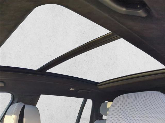 Used 2025 BMW X7 xDrive40i image 16