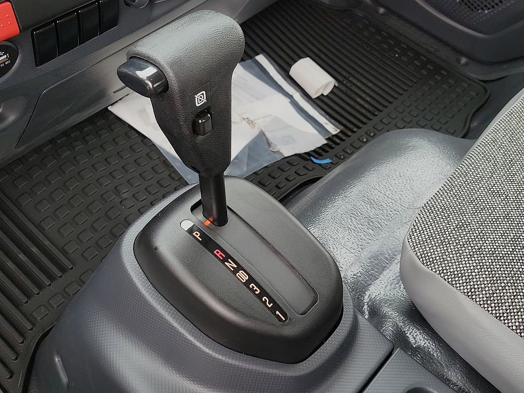 New 2025 Chevrolet Low Cab Forward 5500XG image 9