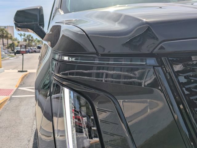 New 2026 Cadillac Escalade Platinum Sport w/ LPO, ONYX Package AWD/4WD image 10