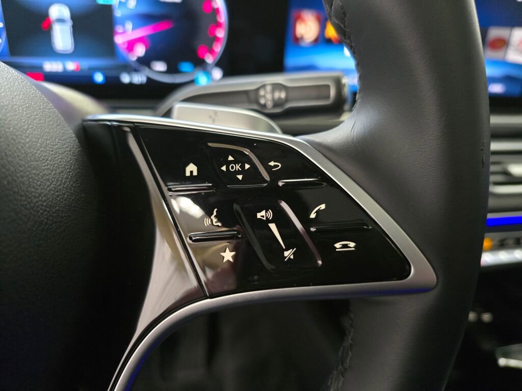 Used 2024 Mercedes-Benz GLE 350 4MATIC image 35