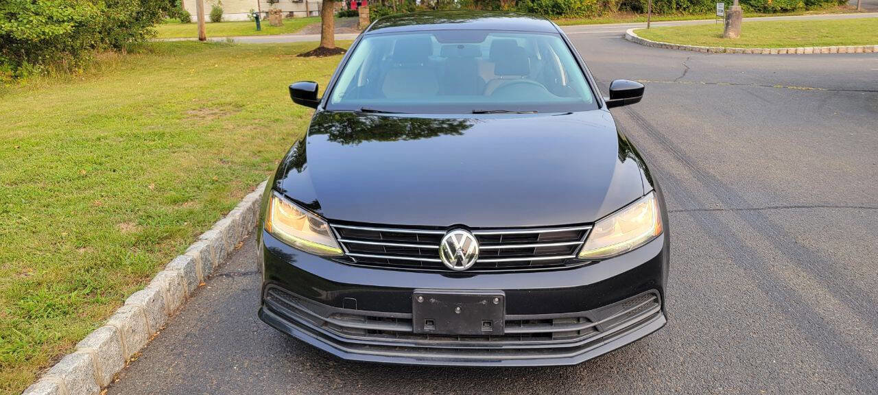 Used 2017 Volkswagen Jetta S image 4