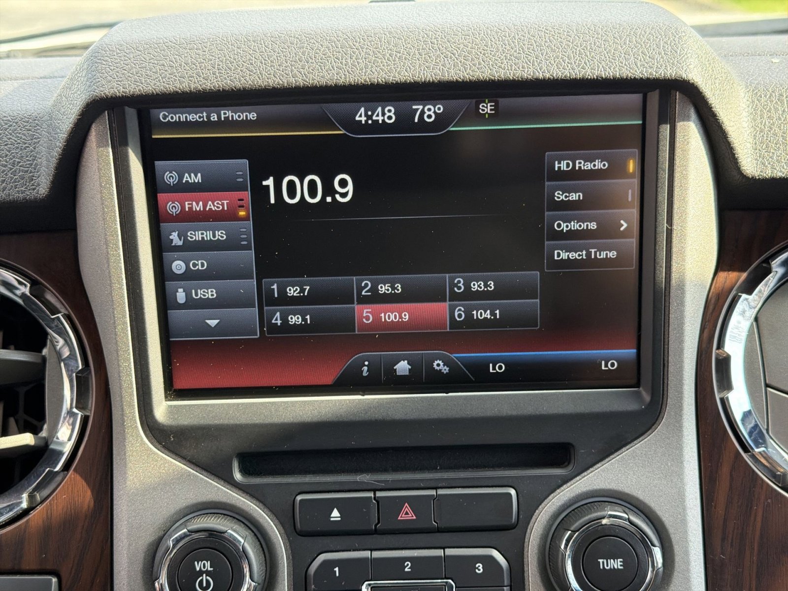 Used 2016 Ford F250 Lariat w/ Lariat Ultimate Package image 39