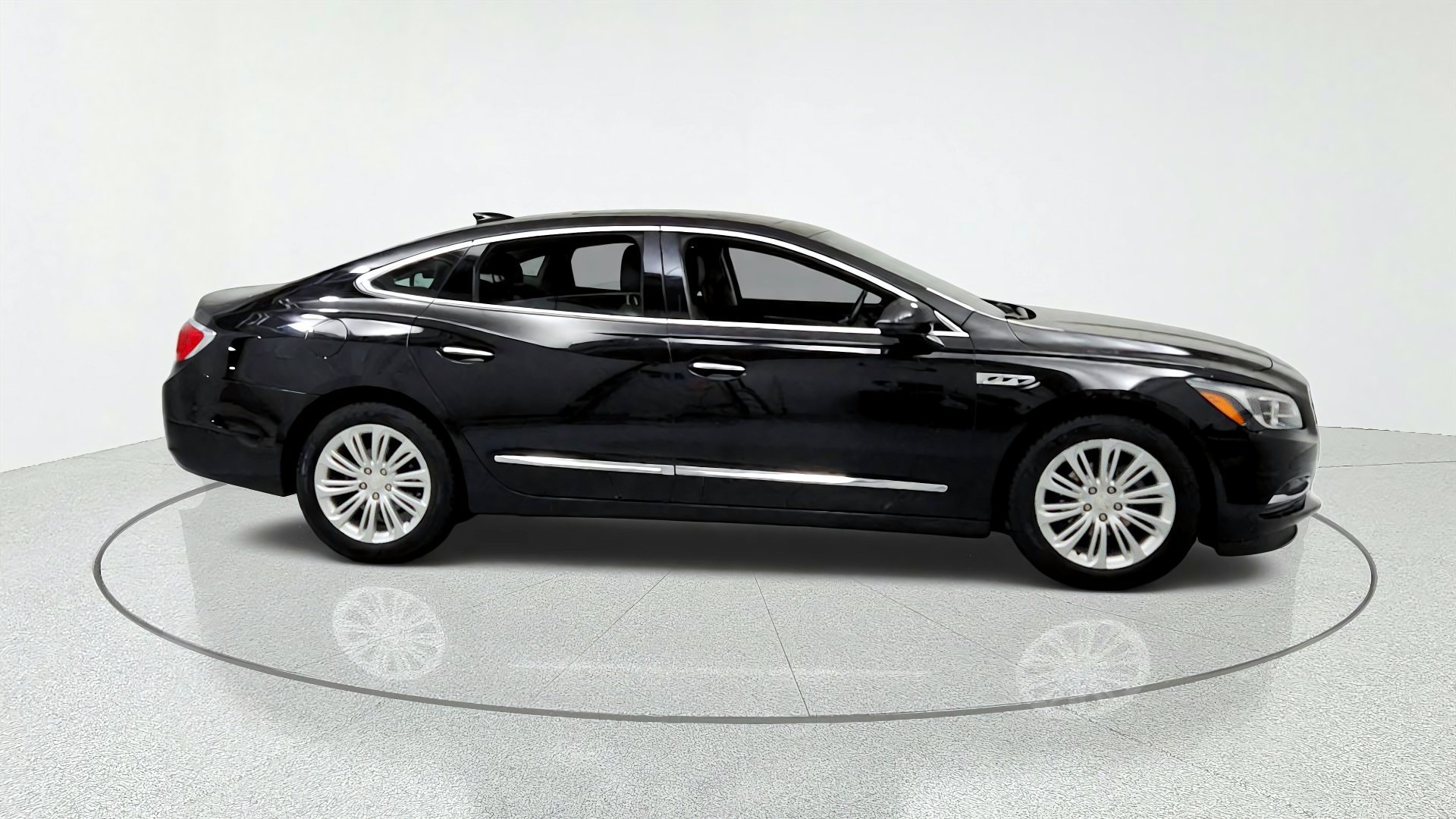 Used 2019 Buick LaCrosse Essence w/ Sun and Shade Package FWD image 6