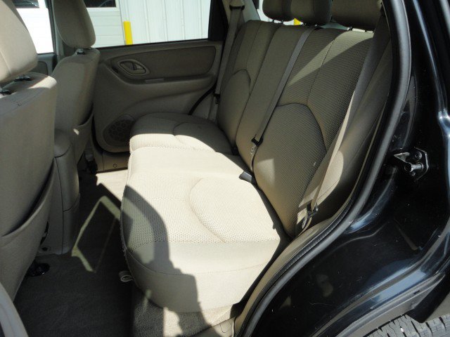 Used 2006 MAZDA Tribute s image 9