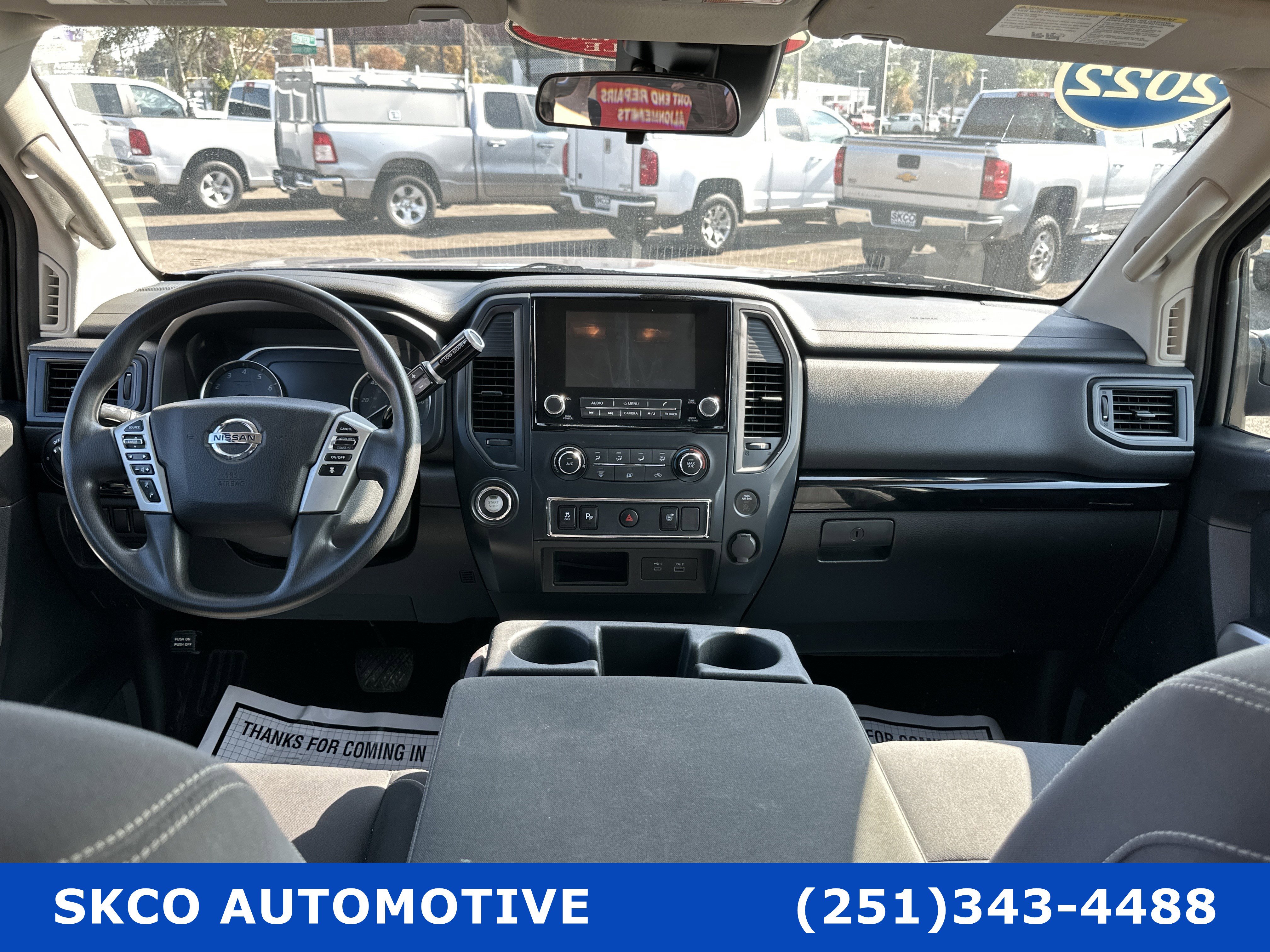 Used 2022 Nissan Titan SV image 15
