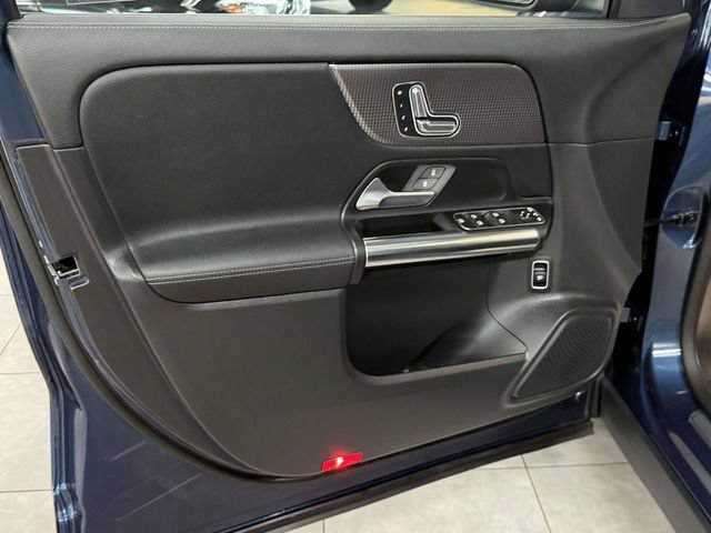 Used 2023 Mercedes-Benz GLA 250 4MATIC image 23