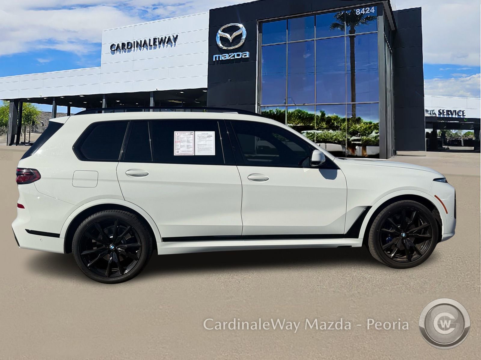 Used 2023 BMW X7 xDrive40i w/ Executive Package image 9