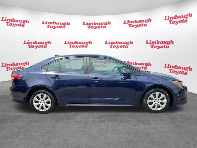 Used 2024 Toyota Corolla LE FWD image 2