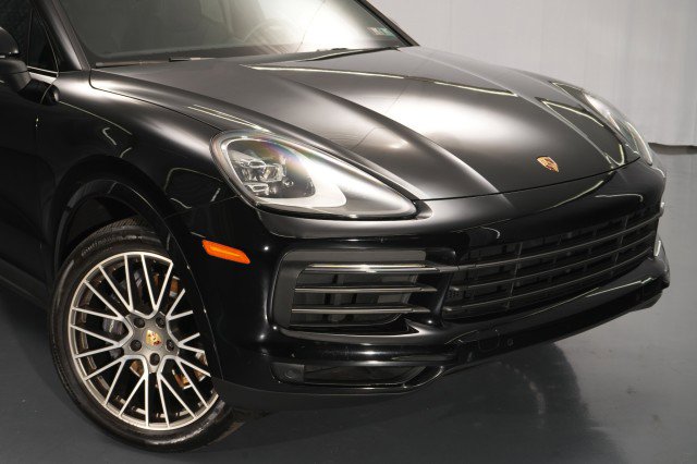 Used 2023 Porsche Cayenne Platinum Edition image 8