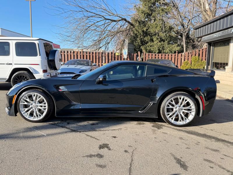 Used 2015 Chevrolet Corvette Z06 w/ 3LZ Preferred Equipment Group image 8