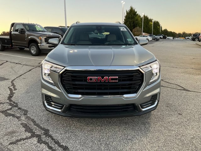 Certified 2023 GMC Terrain SLE w/ Driver Convenience Package video 2