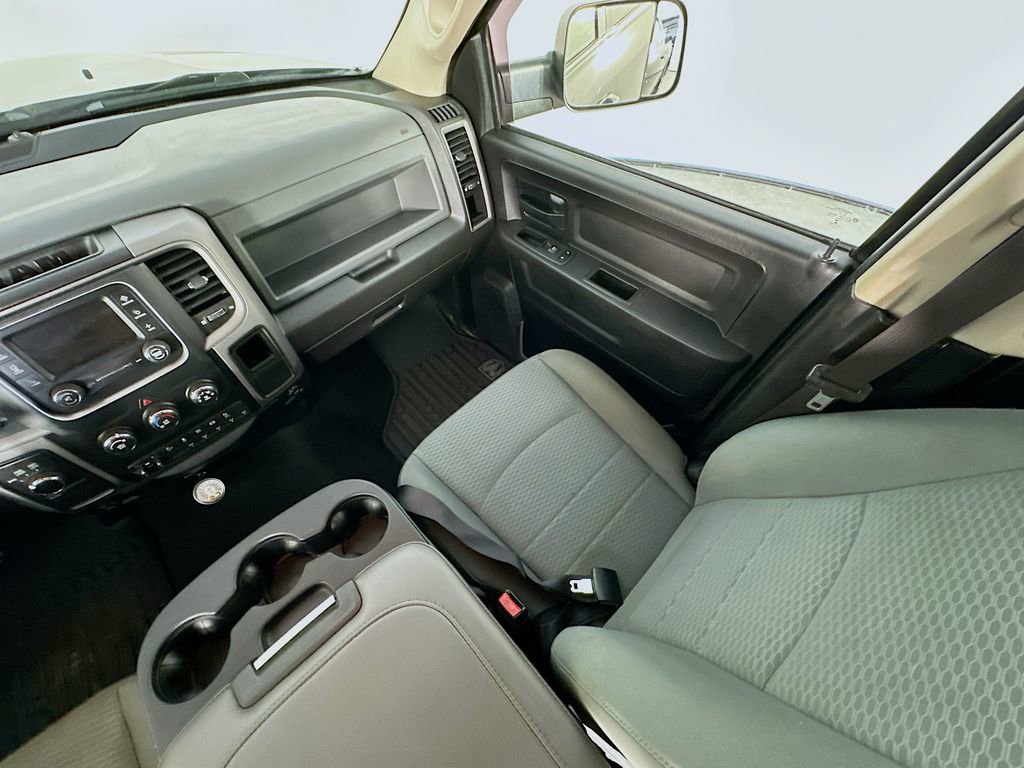 Used 2018 RAM 2500 Tradesman w/ Chrome Appearance Group AWD/4WD image 11