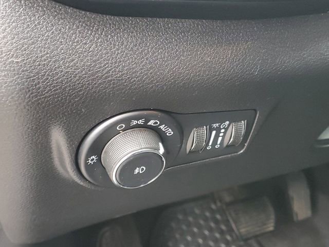 Used 2022 Jeep Compass Trailhawk w/ Trailhawk Convenience Group image 17