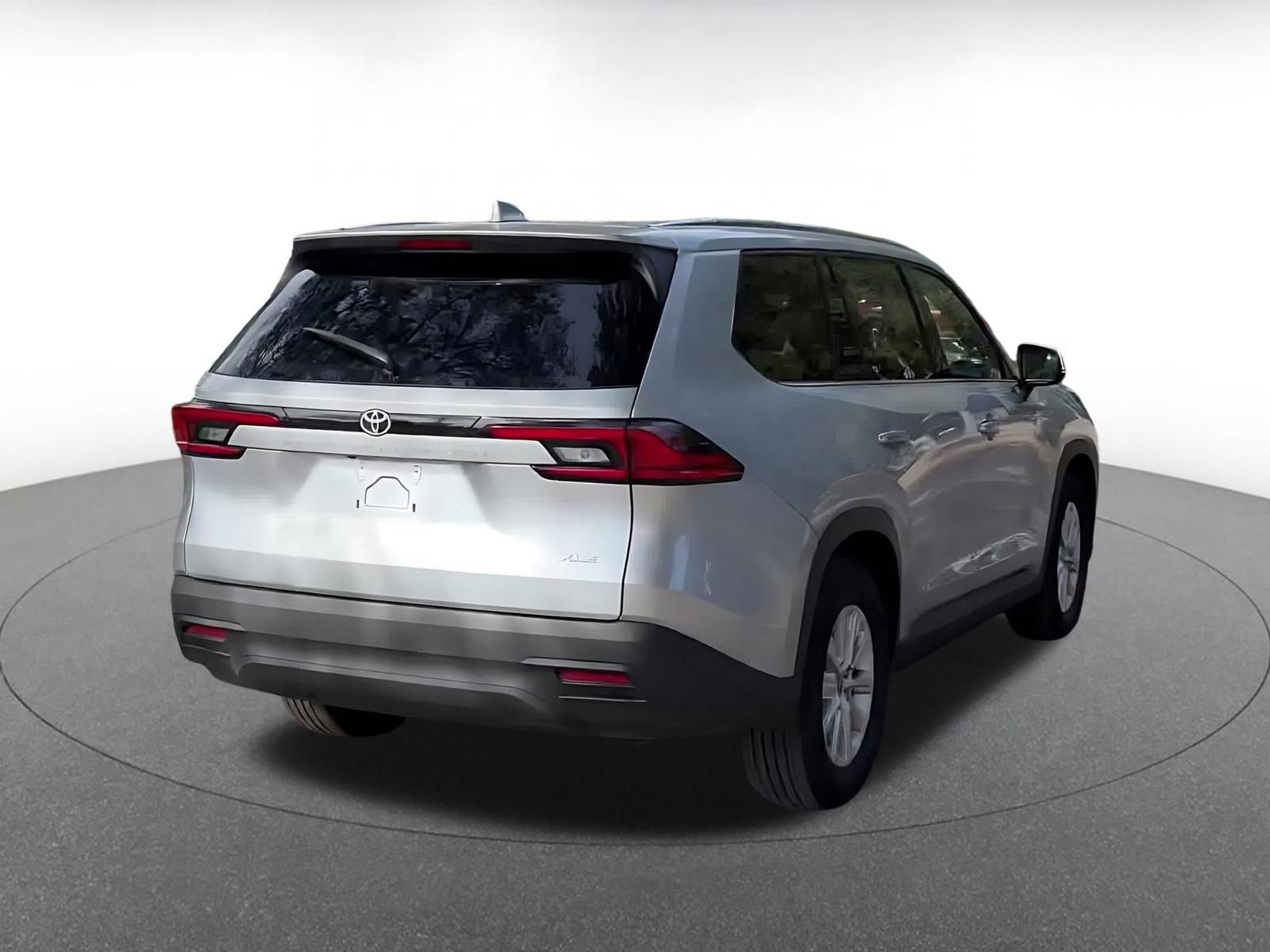 Used 2025 Toyota Grand Highlander FWD image 14