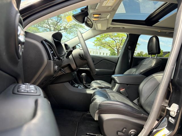 Used 2023 Jeep Cherokee Altitude Lux w/ Lux Elite Package AWD/4WD image 19