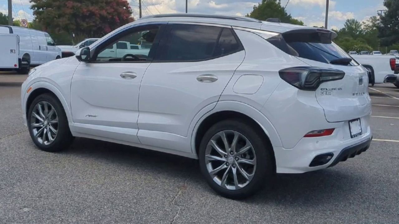 New 2026 Buick Encore GX Avenir w/ Avenir Technology Package image 6